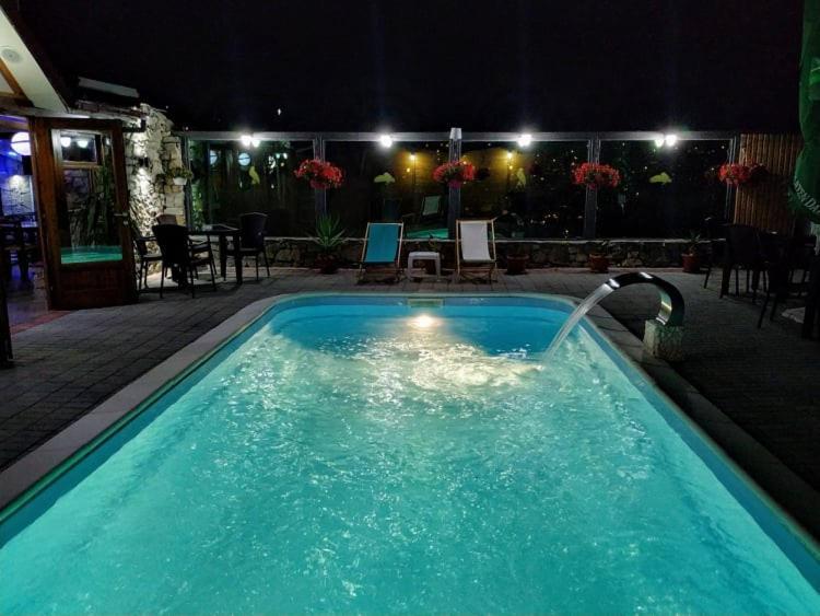 Hotel Vilagora Krushevo Kruševo Dış mekan fotoğraf