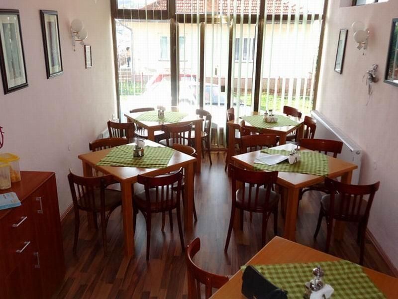 Hotel Vilagora Krushevo Kruševo Restoran fotoğraf
